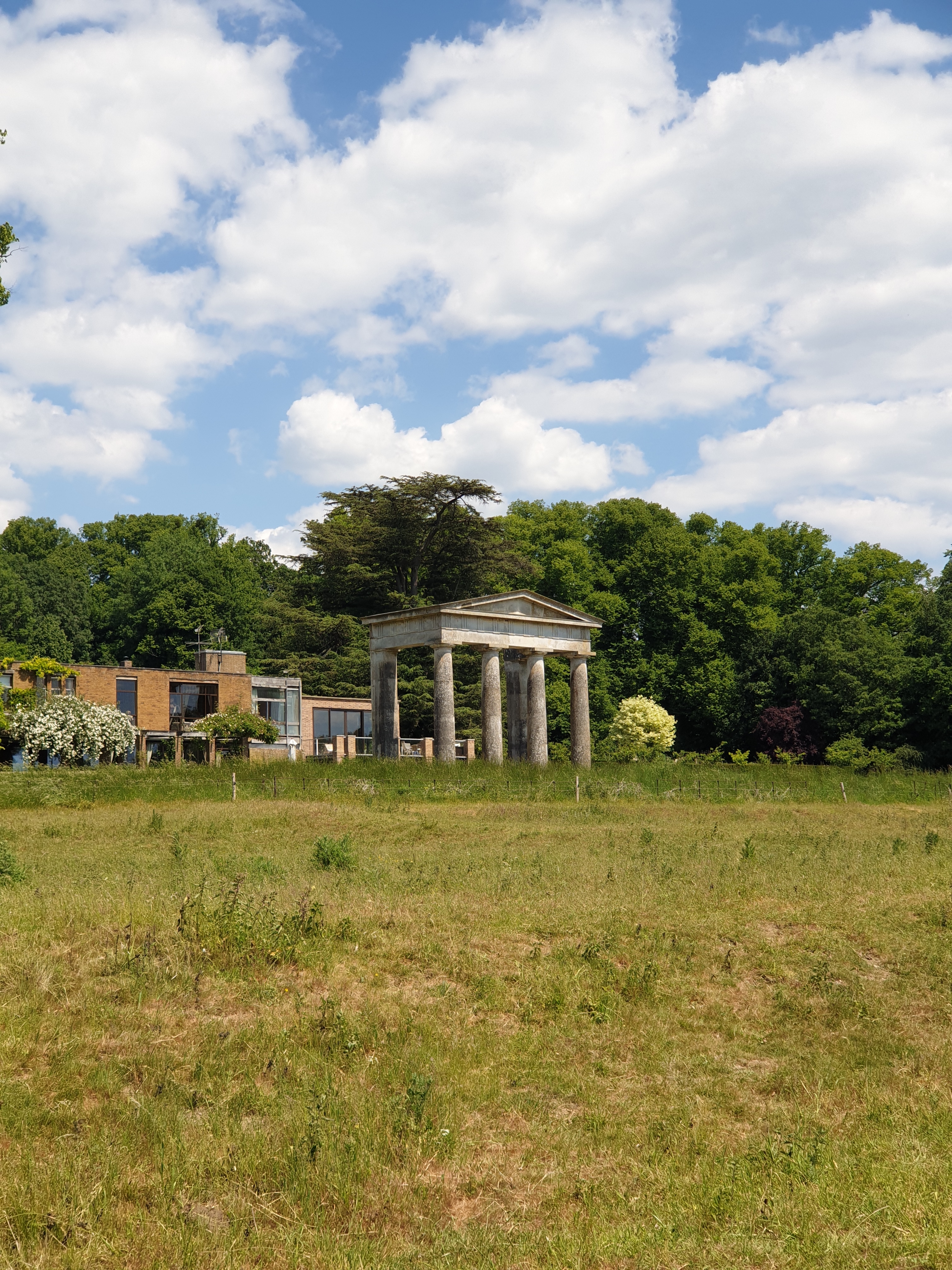 East Stratton walk with optional refreshments at the Northbrook Arms (Gear 1 to 2) - 6.5 miles