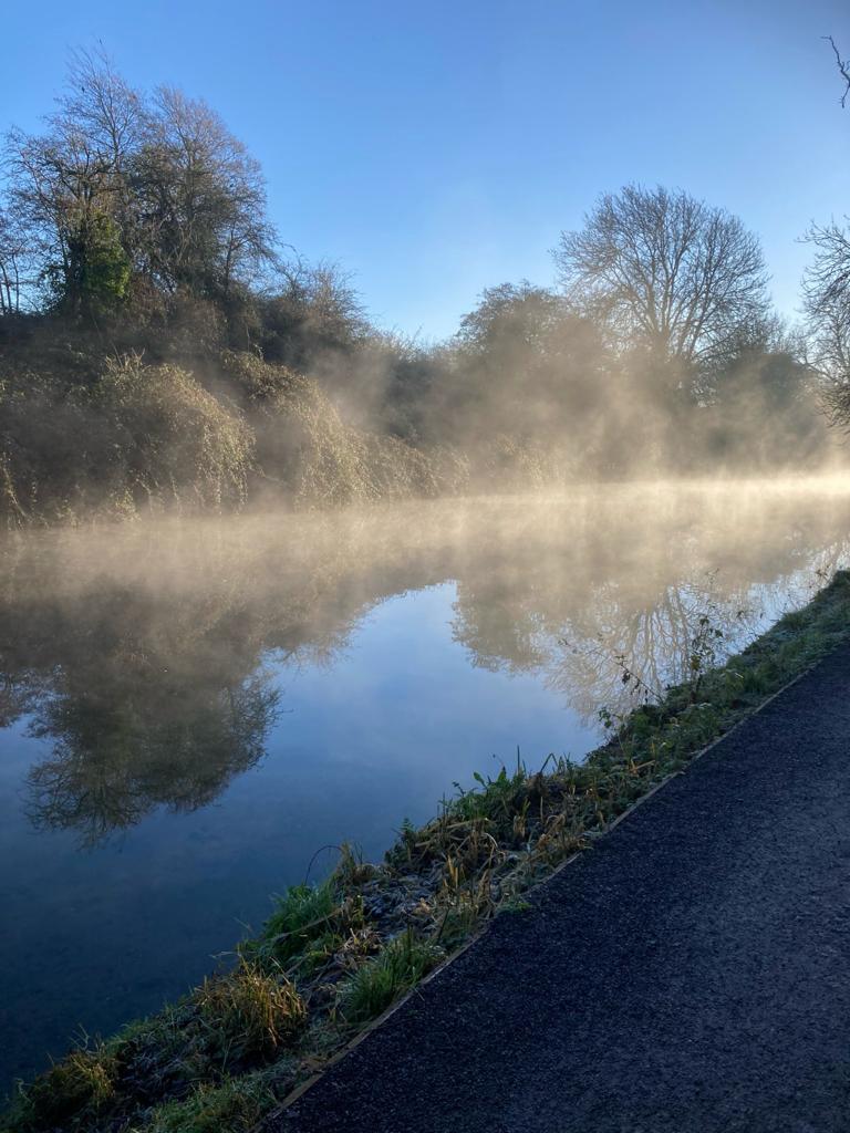 Chichester Canal Walk ( Pace 1 ) + Coffee at the entrance